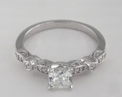 1.01ct Cushion Diamond Engagement Ring (VG-Cut F-Color VS1-Clarity) Vintage Pavé Bezel 4mm 18K White Gold